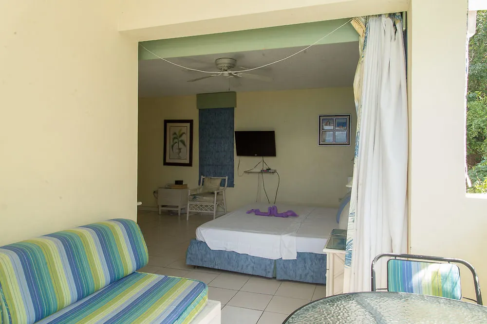 Sky Lounge Beach Studio Montego Bay 0*,  Jamaika